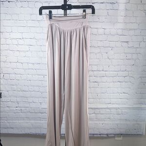 🌸 Wide Leg Stretch Lounge Pants with Pockets – Size Small – 30” Inseam